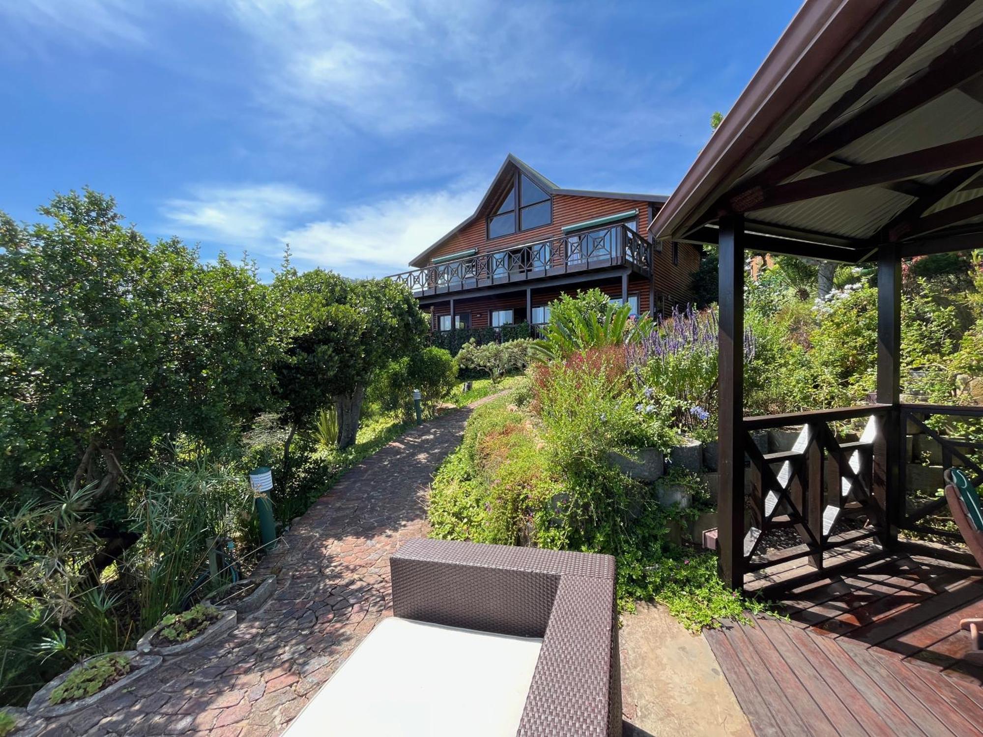 Peaceful Guest Suite With Balcony Views And Garden Setting Brenton-on-Sea Buitenkant foto